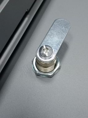 Сантехнический люк Элит усиленный 1 мм с замком 2 створки 1590*1390, RAL 7035 шагрень Сантехнический люк Элит усиленный 1 мм с замком 2 створки 1590*1390, RAL 7035 шагрень