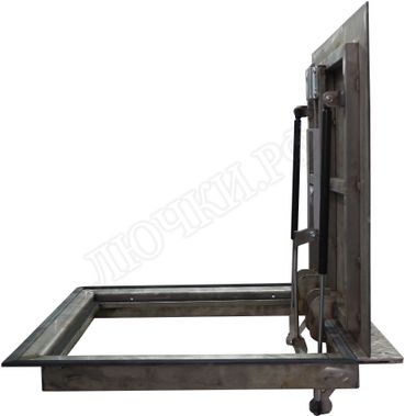 Уличный люк Дворник Уголок, нержавеющая сталь AISI 304 1200*2000 Уличный люк Дворник Уголок, нержавеющая сталь AISI 304 1200*2000